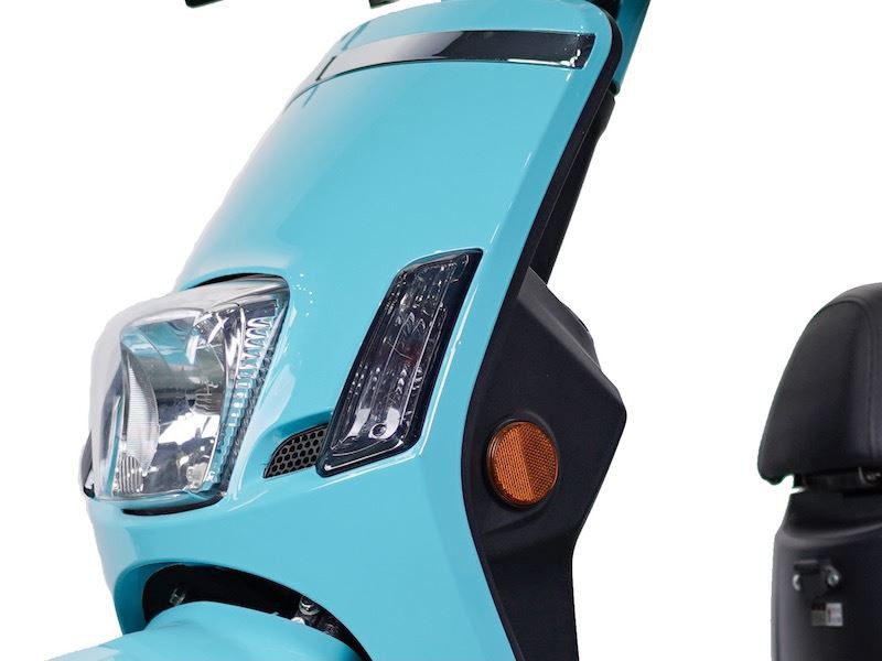 1.Founder bright LED headlights